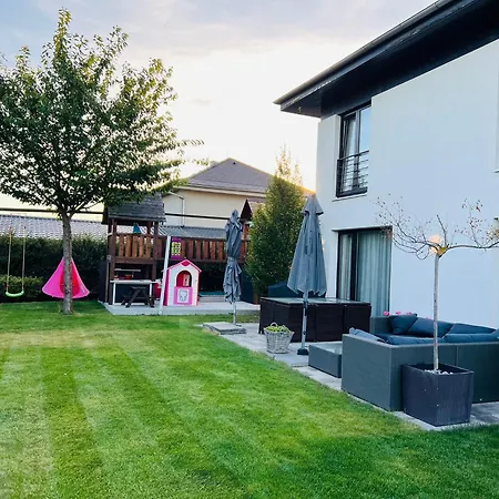 Private Near Prague Up 10 Guests